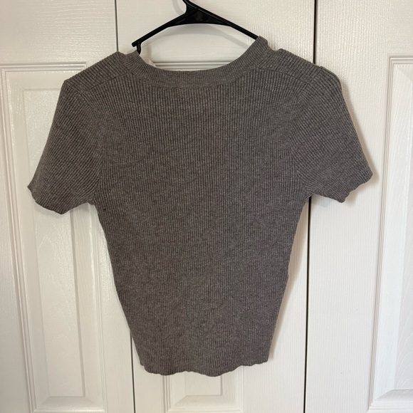Gray Ribbed Top - Picture 3 of 3